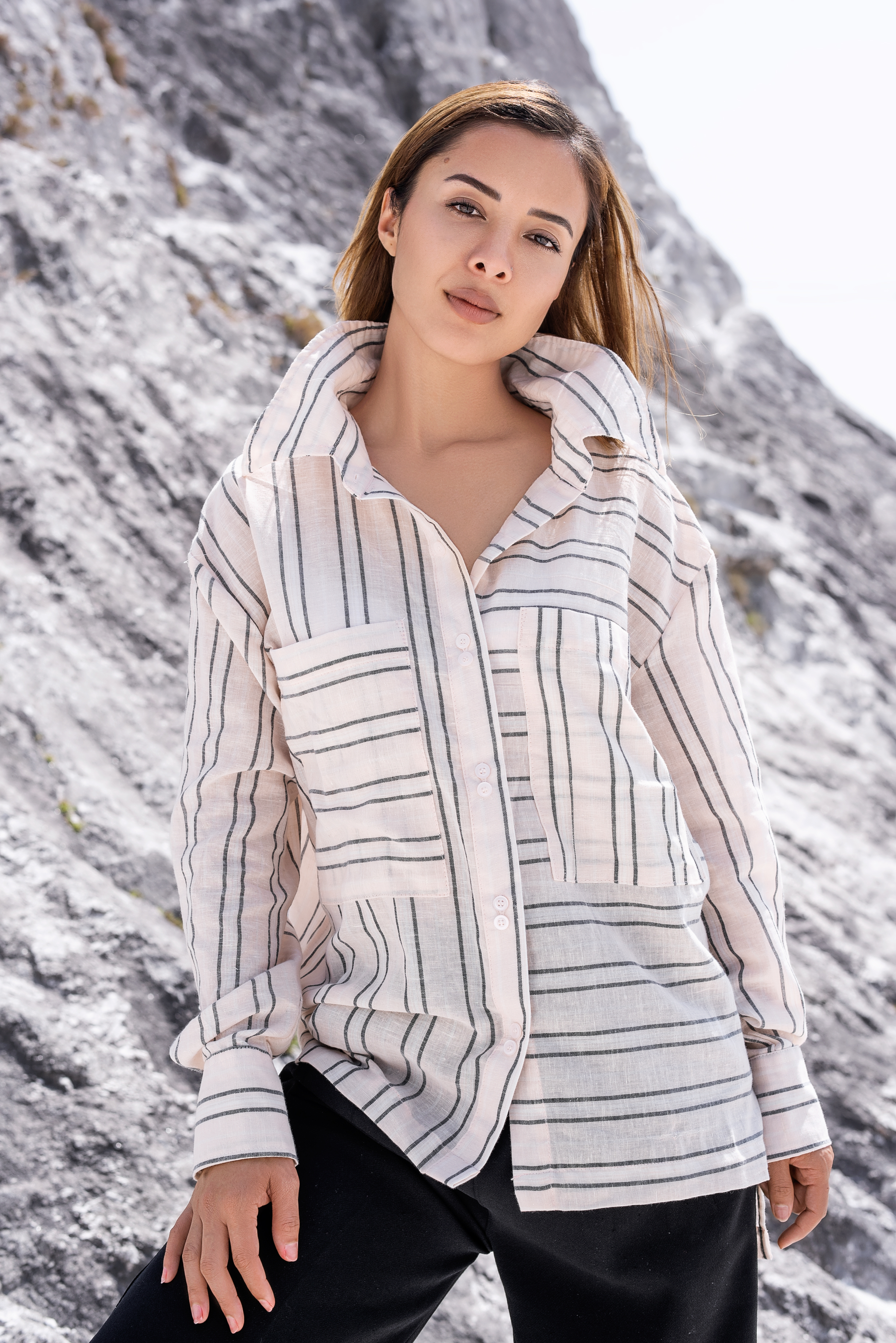 WIDE SHIRT WIRH LARGE POCKET